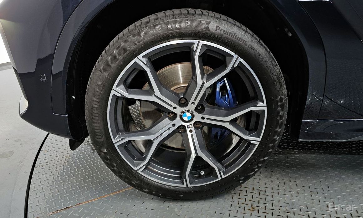 X6 (G06)xDrive40i M Sport 5