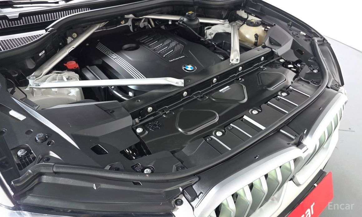X6 (G06)xDrive40i M Sport 7