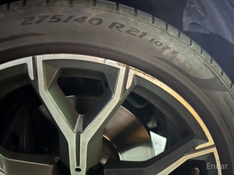 X6 (G06)xDrive40i M Sport 4