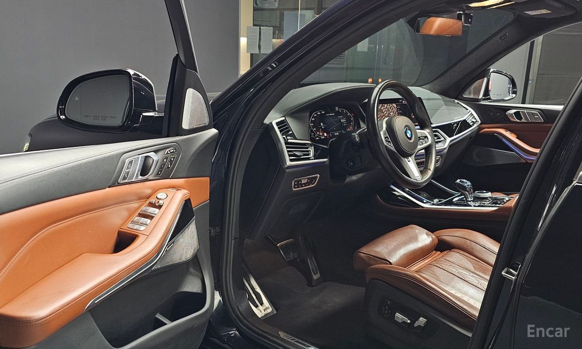 X7 (G07)M50i 6 seater 10