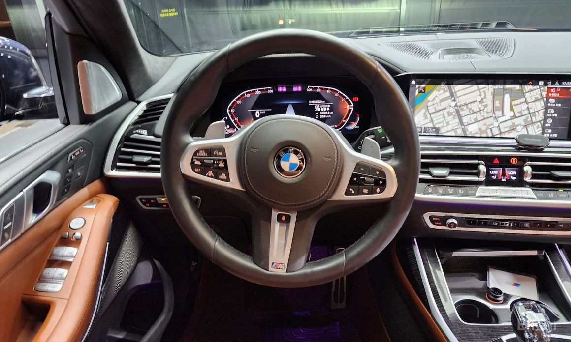 X7 (G07) xDrive 40d M Sport 6 seater 14