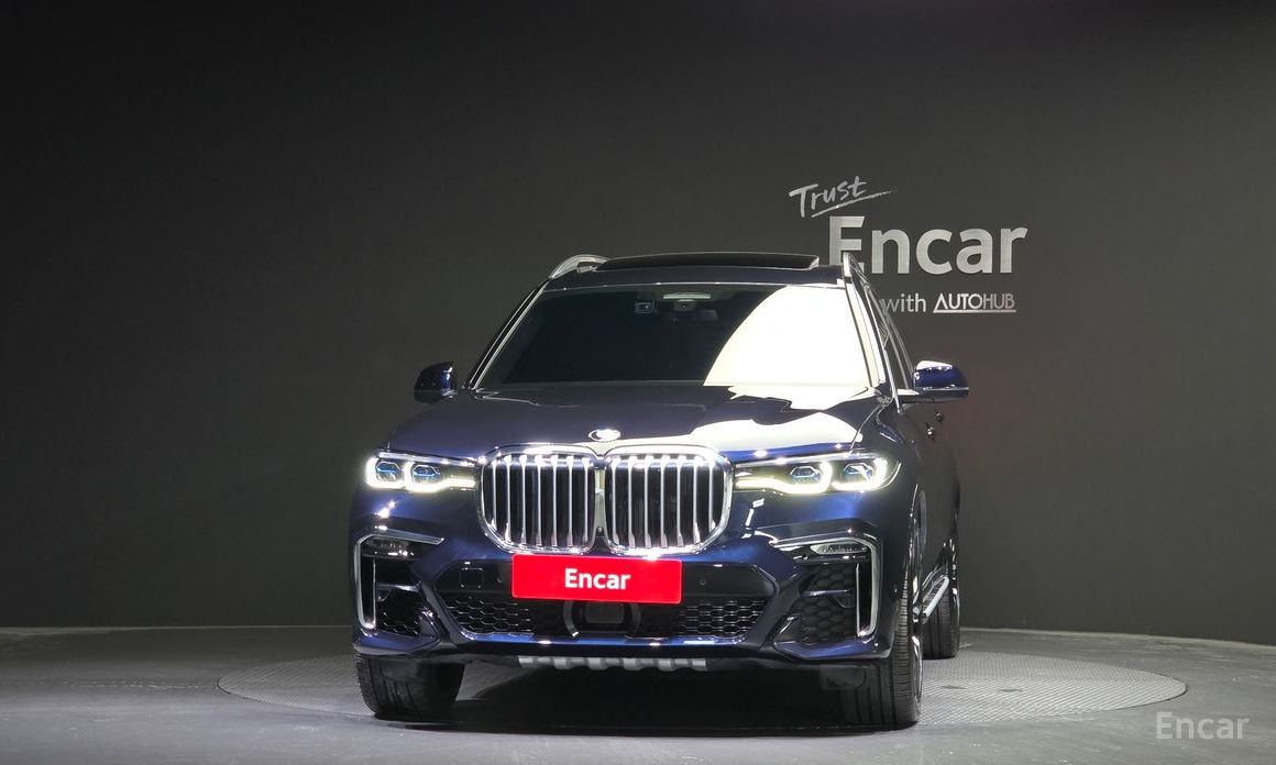 X7 (G07) xDrive 40d M Sport 6 seater 4
