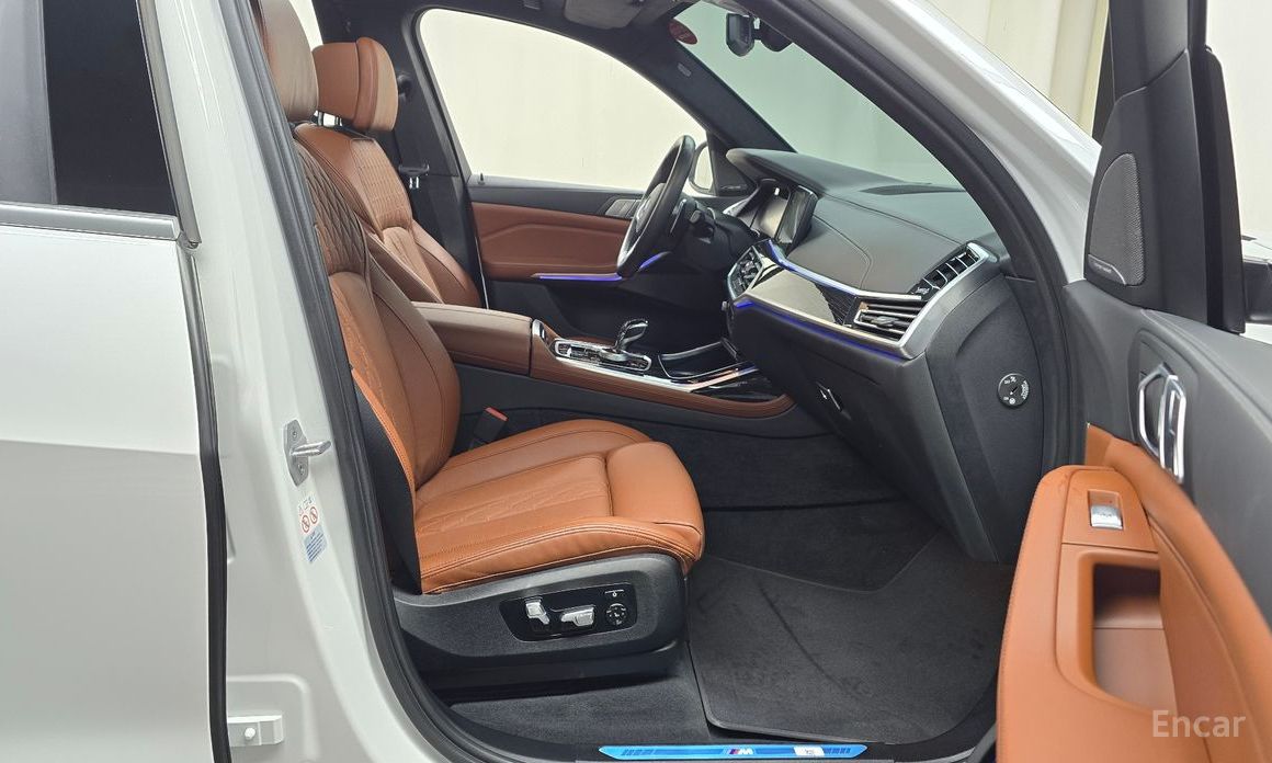 X7 (G07) xDrive 40d M Sport 6 seater 11