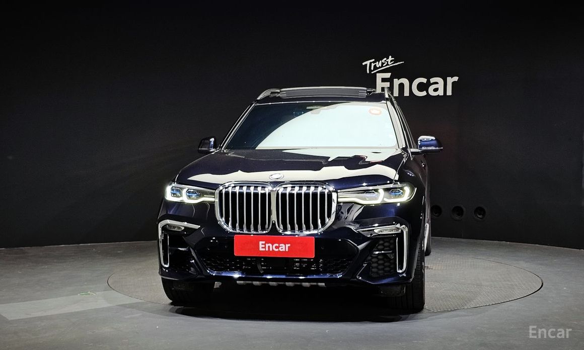 X7 (G07) xDrive 40d M Sport 6 seater 4