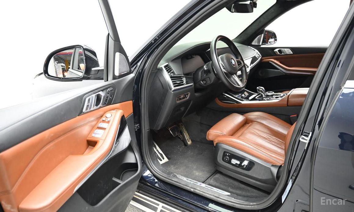 X7 (G07) xDrive 40d M Sport 6 seater 12