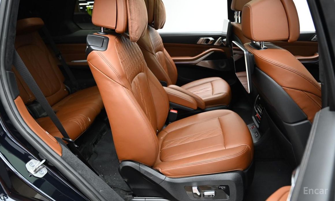 X7 (G07) xDrive 40d M Sport 6 seater 13