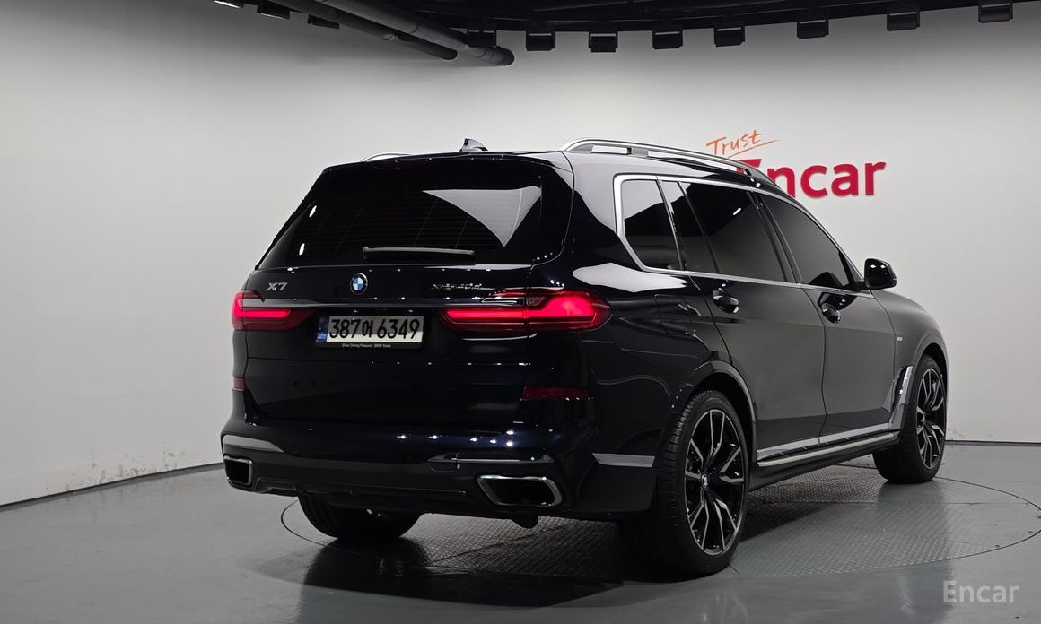 X7 (G07) xDrive 40d M Sport 6 seater 3