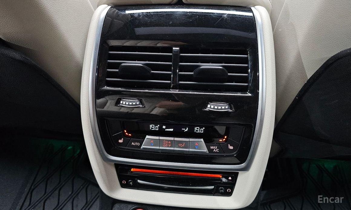 X7 (G07) xDrive 40d M Sport 6 seater 20