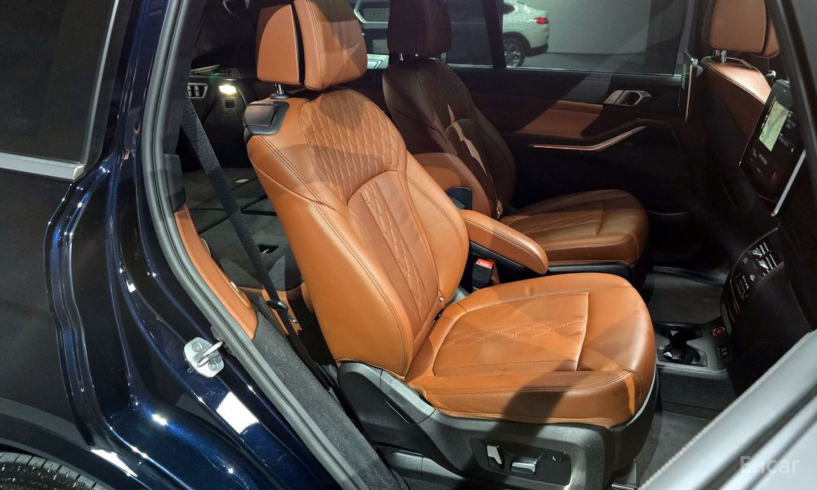 X7 (G07) xDrive 40d M Sport 6 seater 13