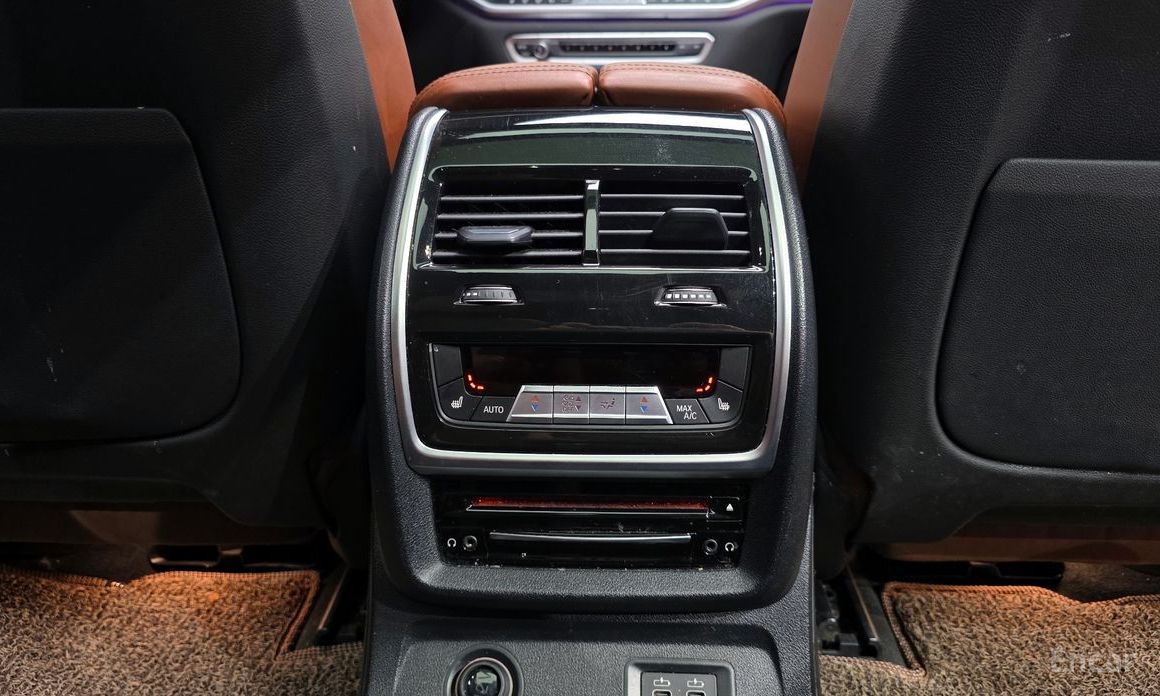 X7 (G07) xDrive 40d M Sport 6 seater 20