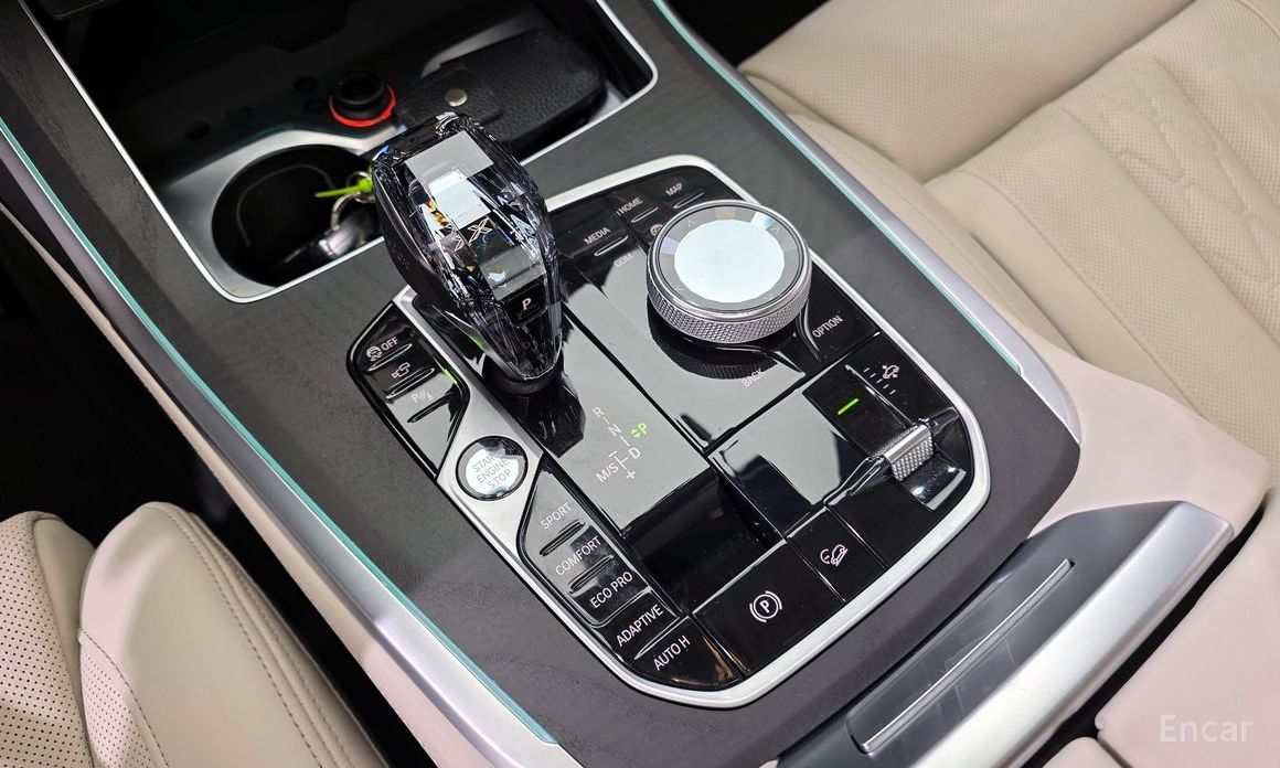 X7 (G07)xDrive 40d Design Pure Excellence 7 seater 10