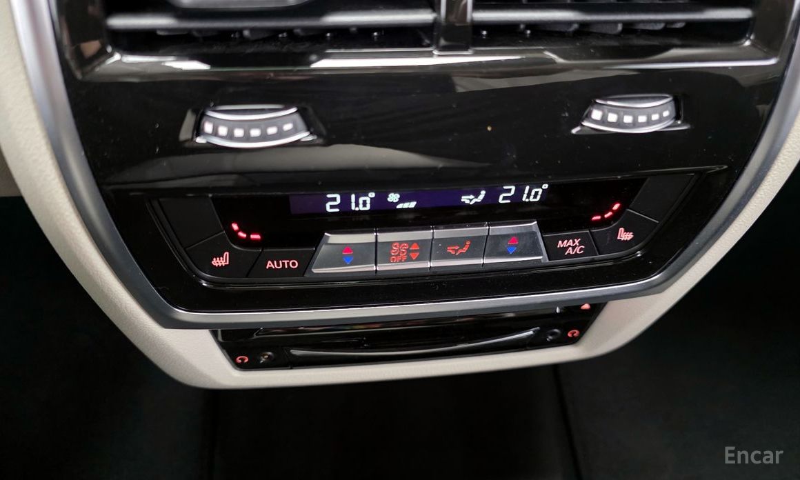 X7 (G07)xDrive 40d Design Pure Excellence 7 seater 17