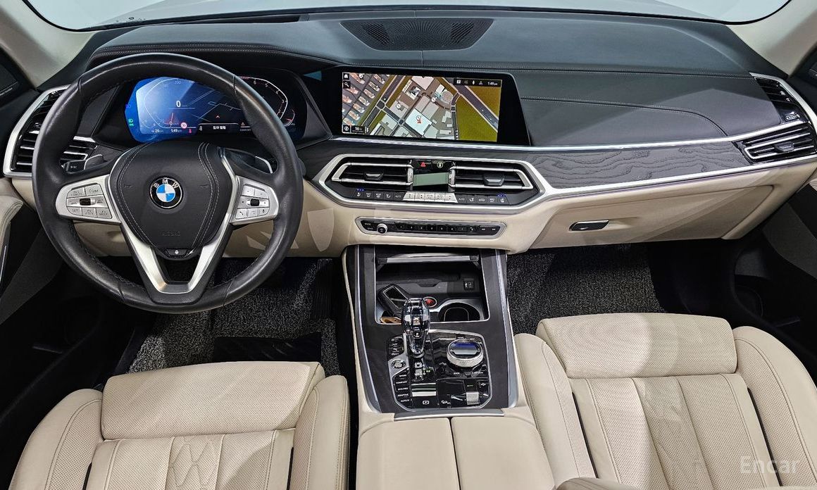 X7 (G07)xDrive 40i Design Pure Excellence 6 seater 8