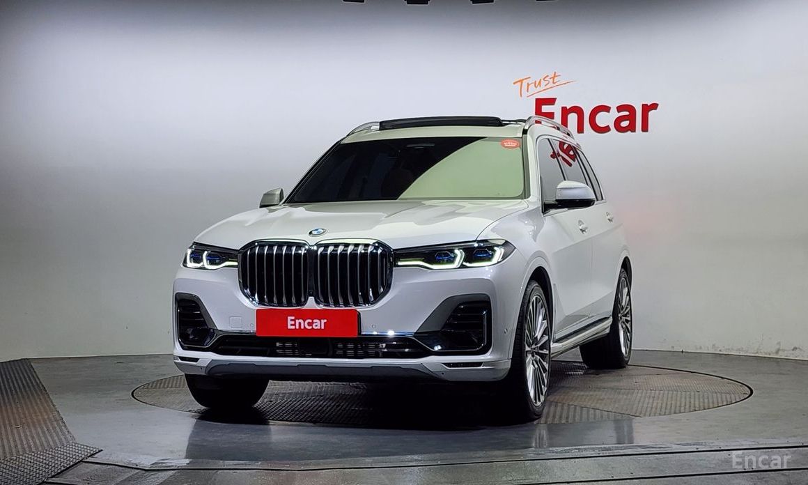 X7 (G07)xDrive 40i Design Pure Excellence 6 seater 4