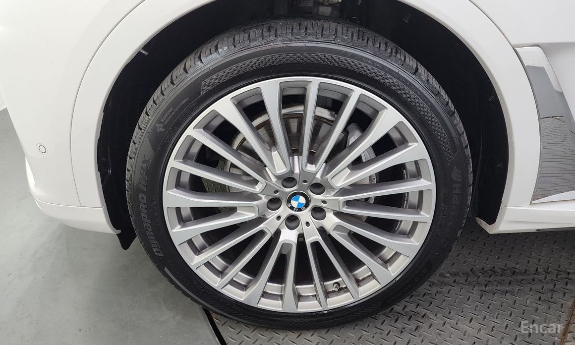 X7 (G07)xDrive 40i Design Pure Excellence 6 seater 6