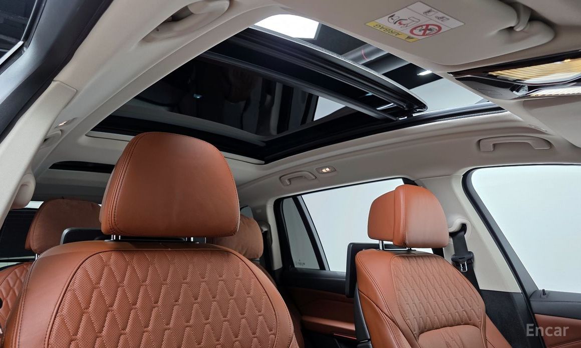 BMW X7 (G07)xDrive 40i Design Pure Excellence 6 seater №18
