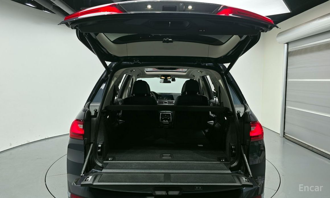 BMW X7 (G07)xDrive 40i Design Pure Excellence 6 seater №21