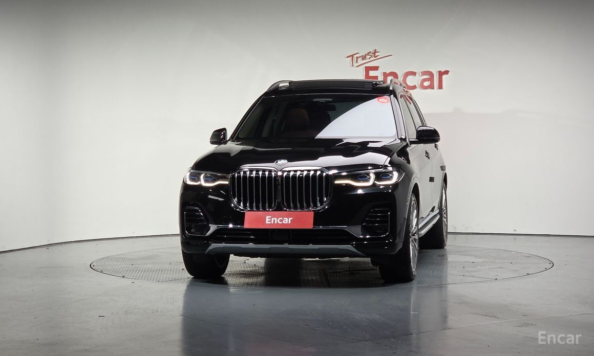 X7 (G07)xDrive 40i Design Pure Excellence 6 seater 3
