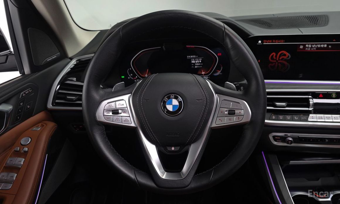 X7 (G07)xDrive 40i Design Pure Excellence 6 seater 13