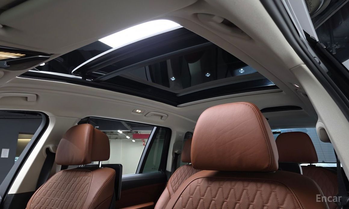 X7 (G07)xDrive 40i Design Pure Excellence 6 seater 19
