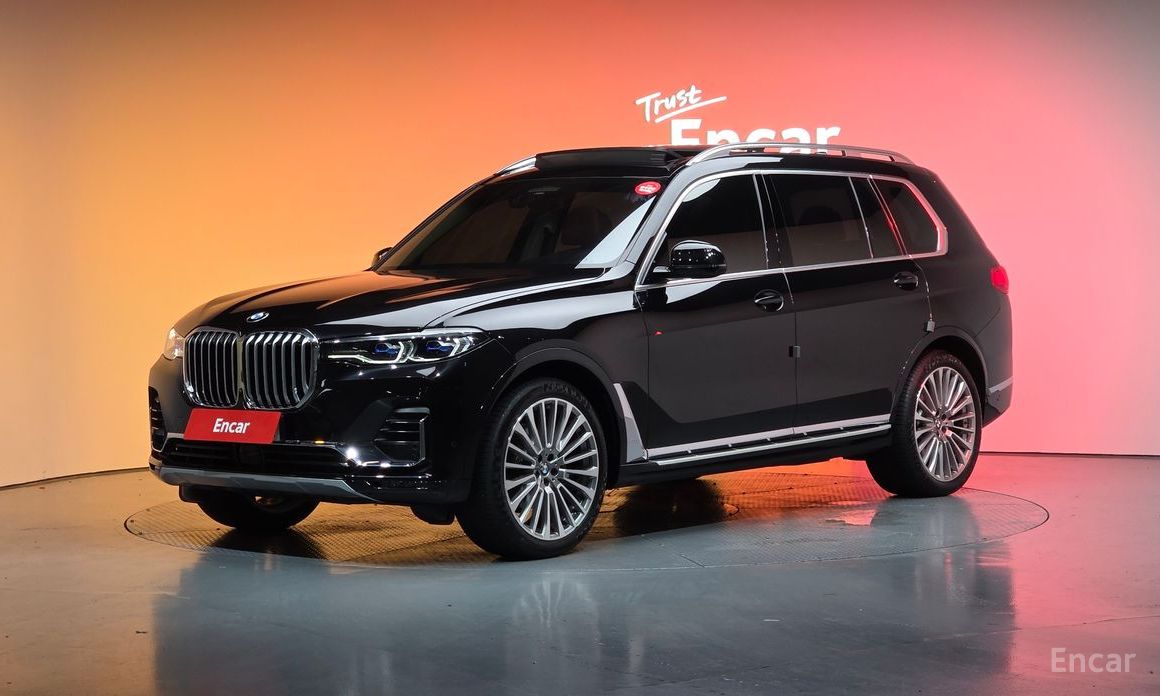 X7 (G07)xDrive 40i Design Pure Excellence 6 seater 21