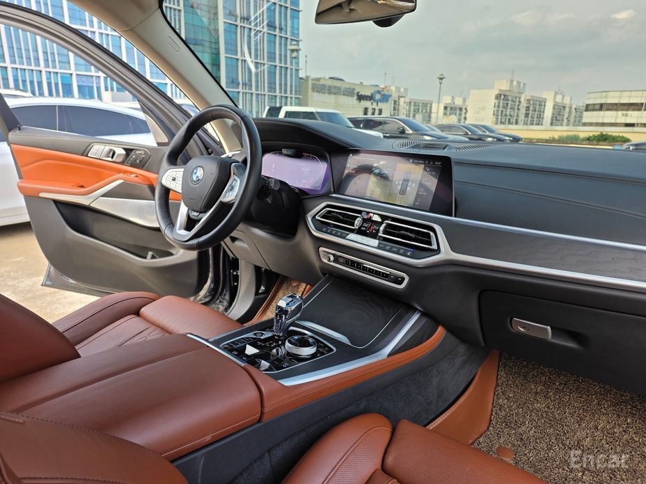 BMW X7 (G07)xDrive 40i Design Pure Excellence 6 seater №7