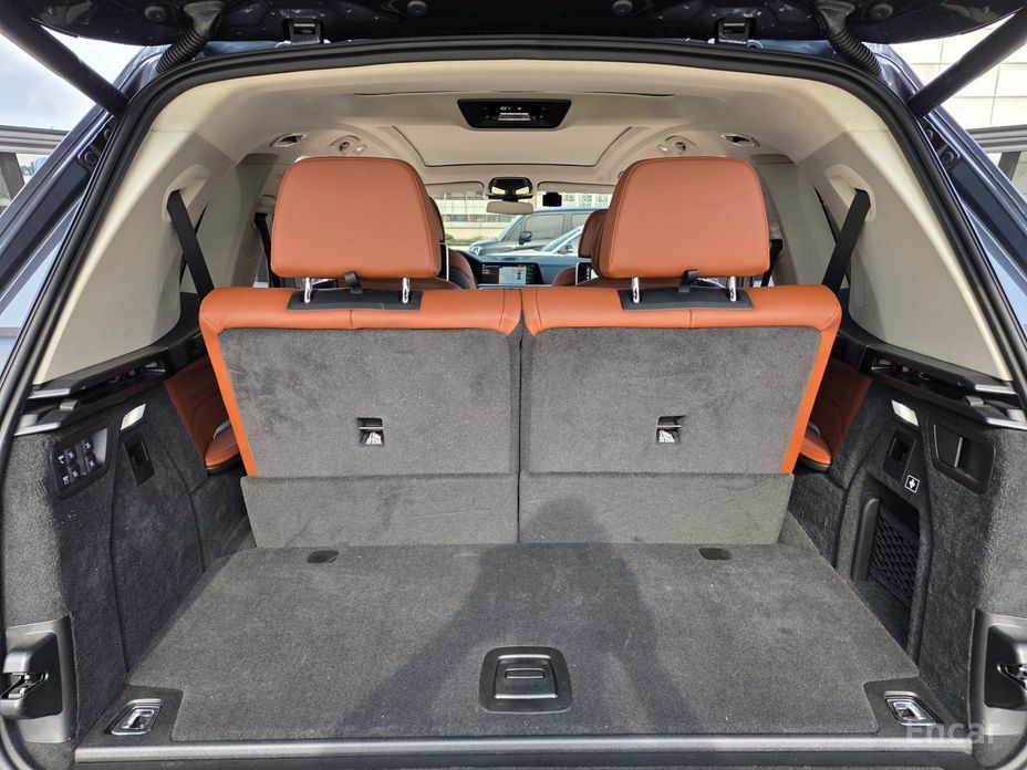BMW X7 (G07)xDrive 40i Design Pure Excellence 6 seater №20