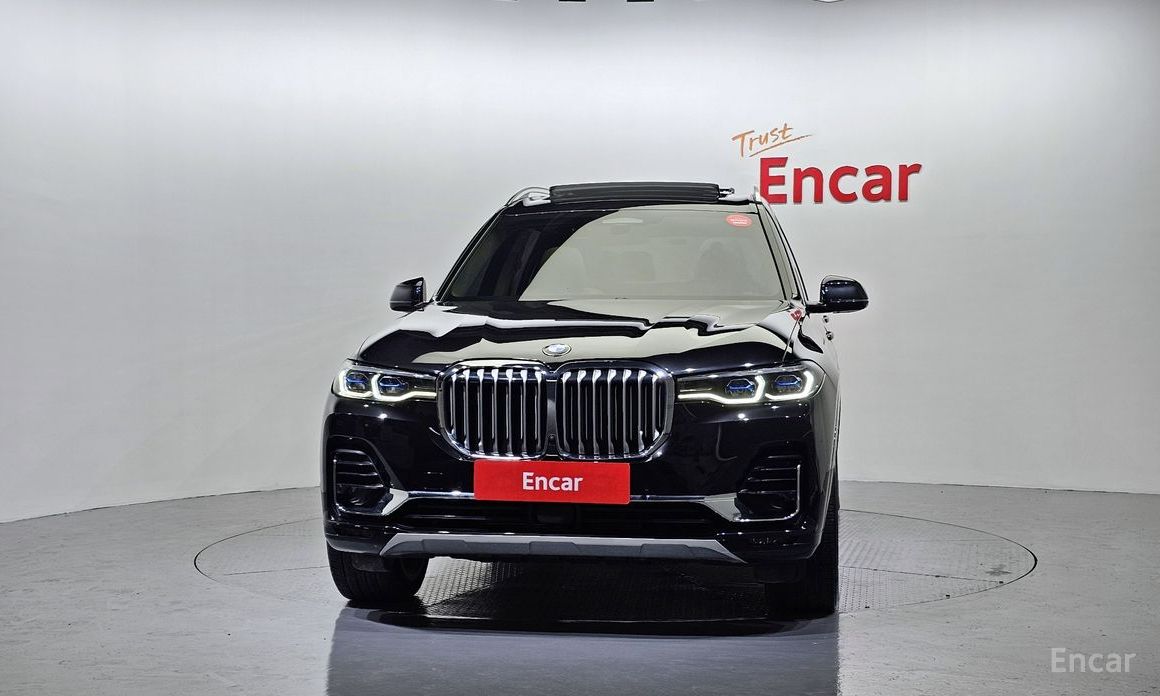 X7 (G07)xDrive 40i Design Pure Excellence 6 seater 4
