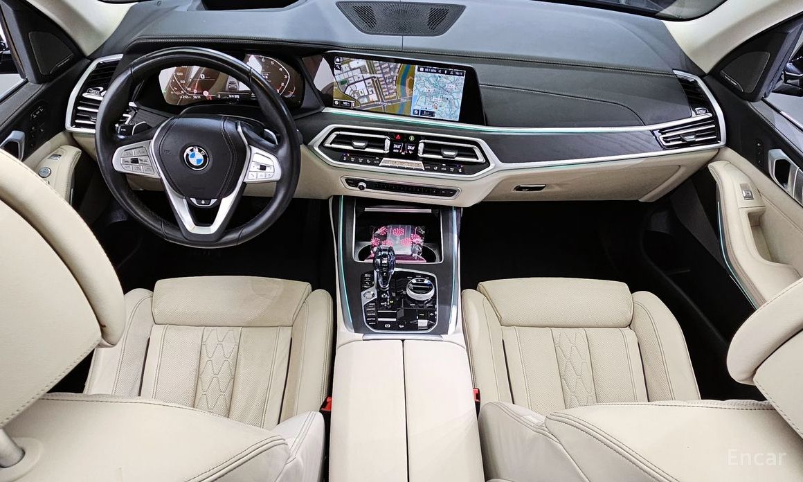 X7 (G07)xDrive 40i Design Pure Excellence 6 seater 8