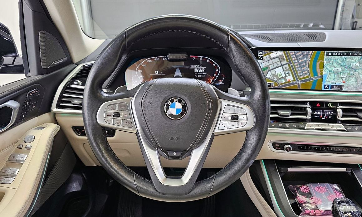 X7 (G07)xDrive 40i Design Pure Excellence 6 seater 14