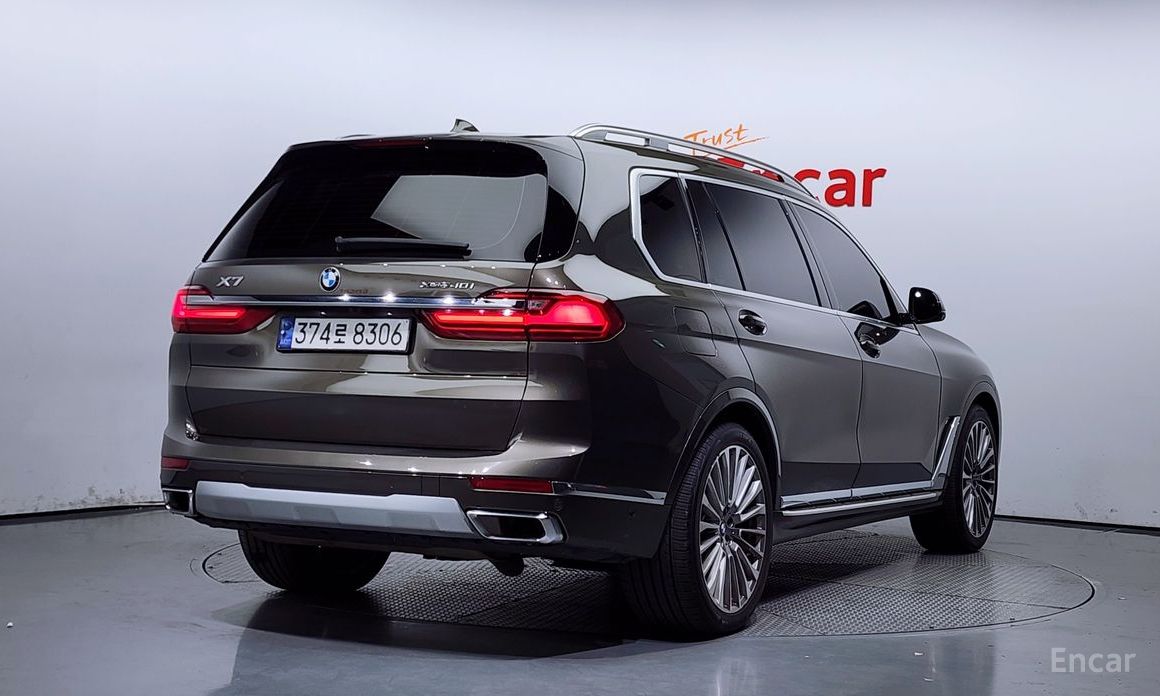 BMW X7 (G07)xDrive 40i Design Pure Excellence 7 seater №3