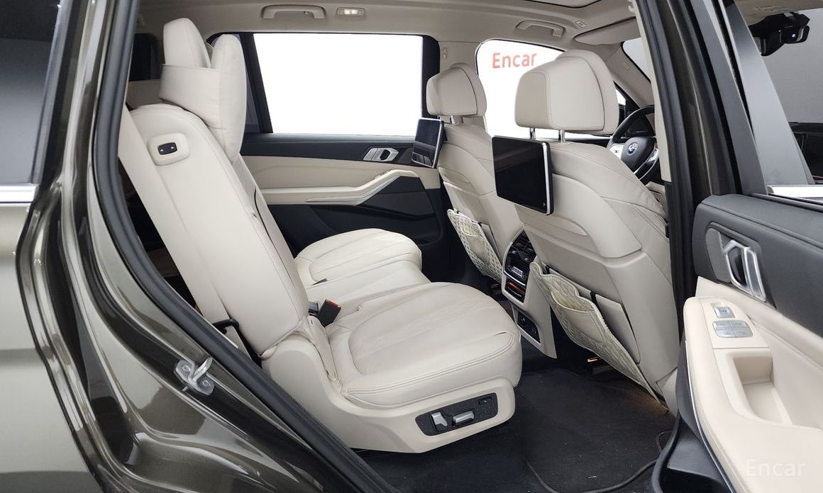 BMW X7 (G07)xDrive 40i Design Pure Excellence 7 seater №13