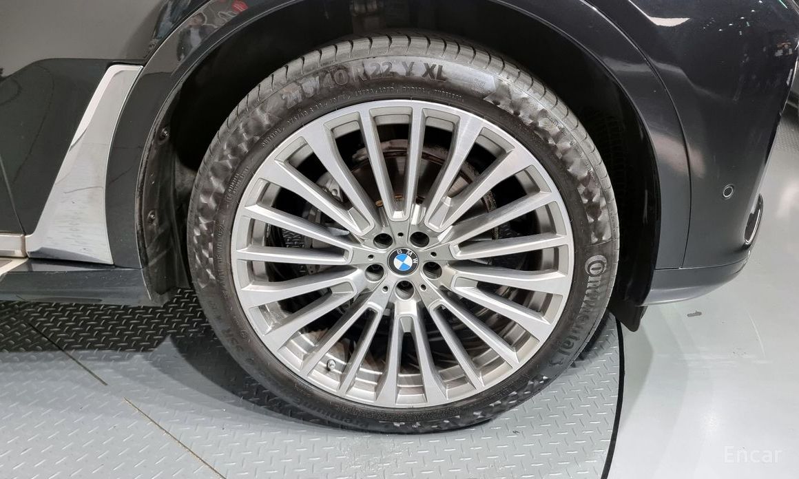 X7 (G07)xDrive 40i Design Pure Excellence 7 seater 6