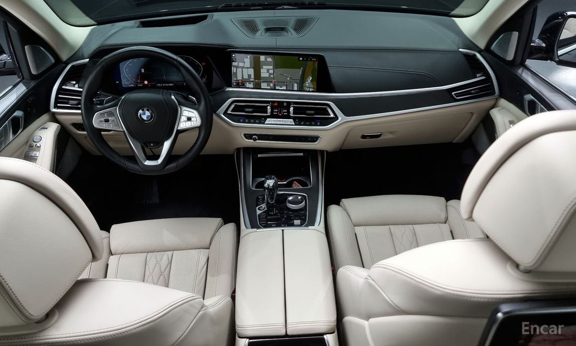 X7 (G07)xDrive 40i Design Pure Excellence 7 seater 8