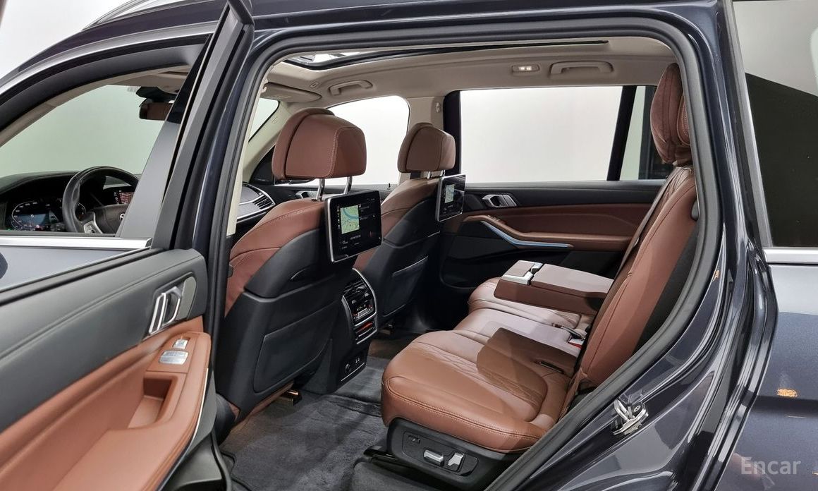 BMW X7 (G07)xDrive 40i Design Pure Excellence 7 seater №13
