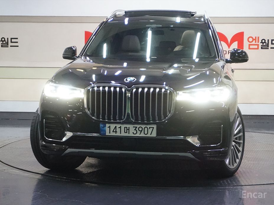 X7 (G07)xDrive 40i Design Pure Excellence 7 seater 2