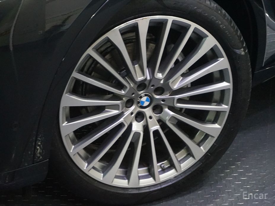 X7 (G07)xDrive 40i Design Pure Excellence 7 seater 6