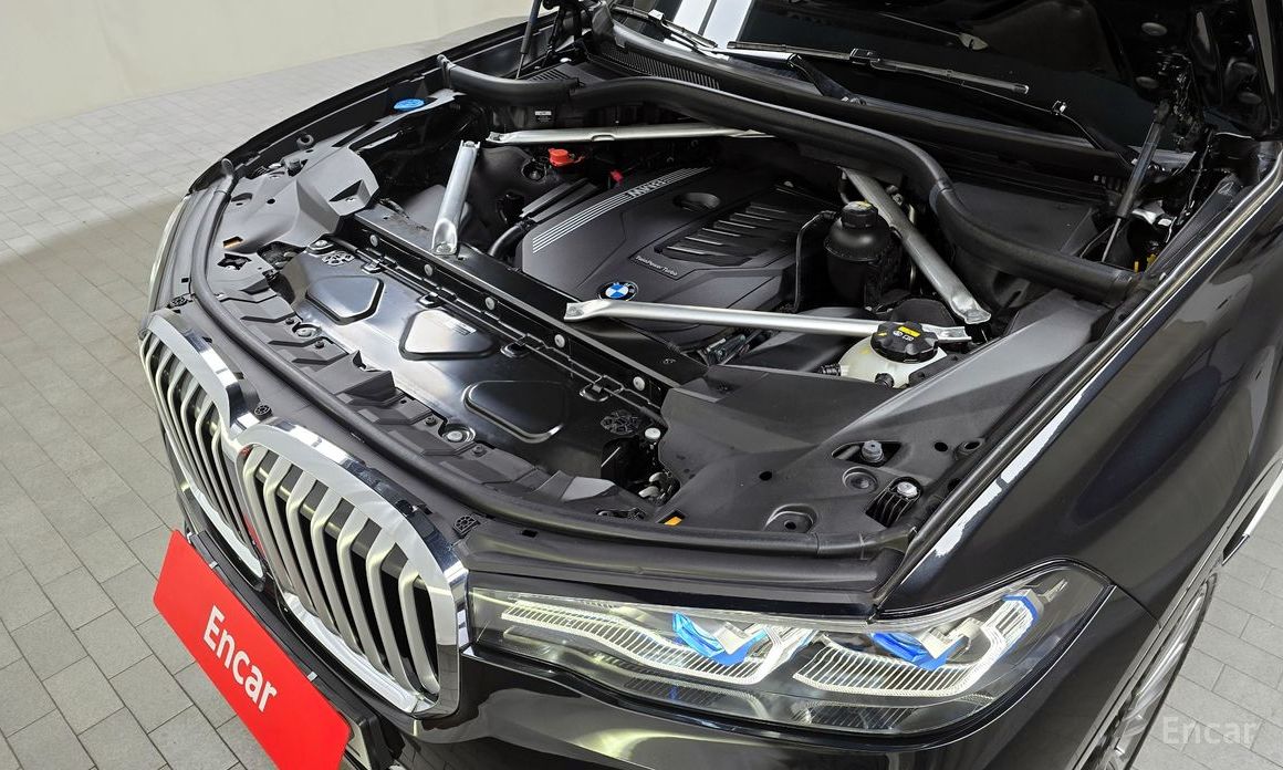 X7 (G07)xDrive 40i Design Pure Excellence 7 seater 7