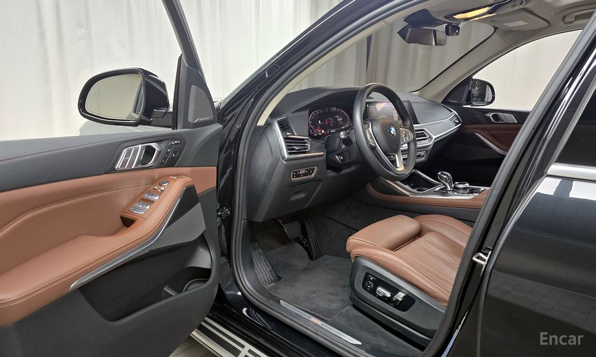 X7 (G07)xDrive 40i Design Pure Excellence 7 seater 12