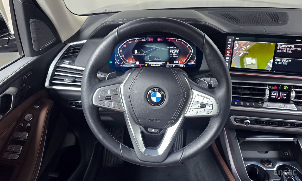 X7 (G07)xDrive 40i Design Pure Excellence 7 seater 14