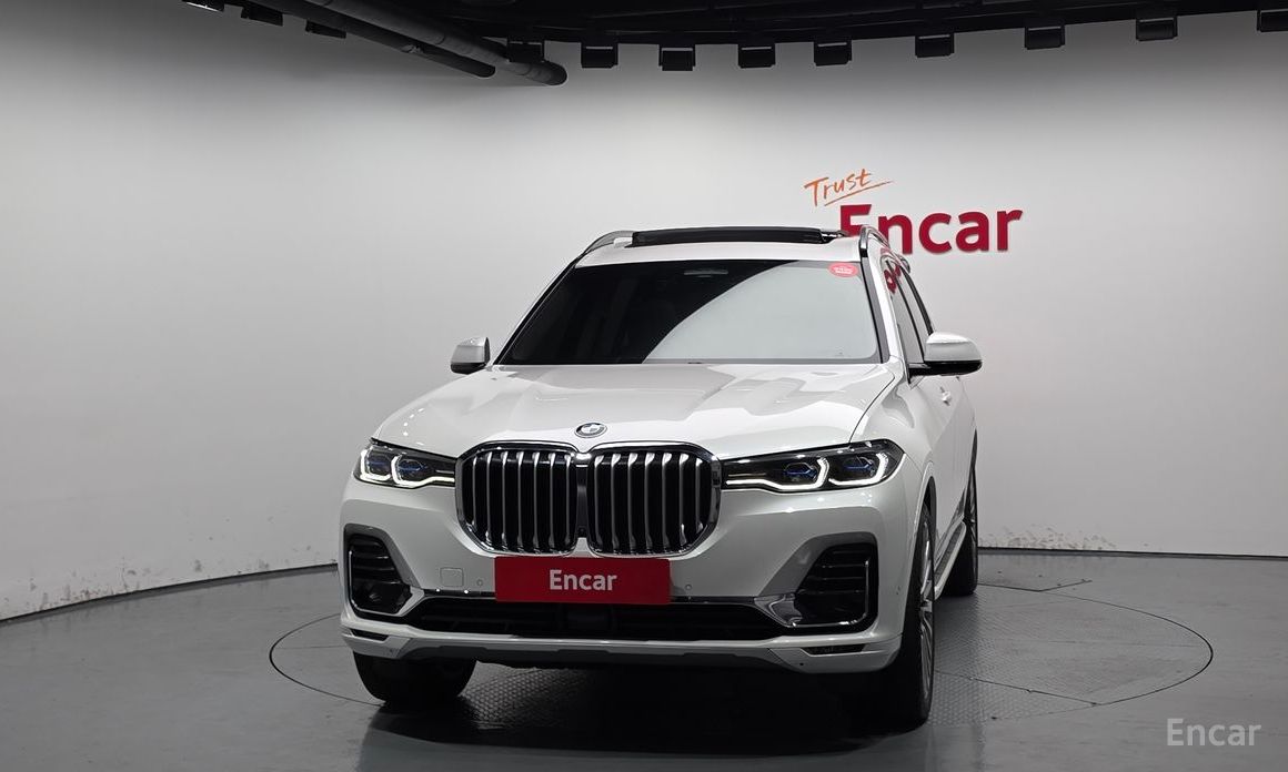 X7 (G07)xDrive 40i Design Pure Excellence 7 seater 4