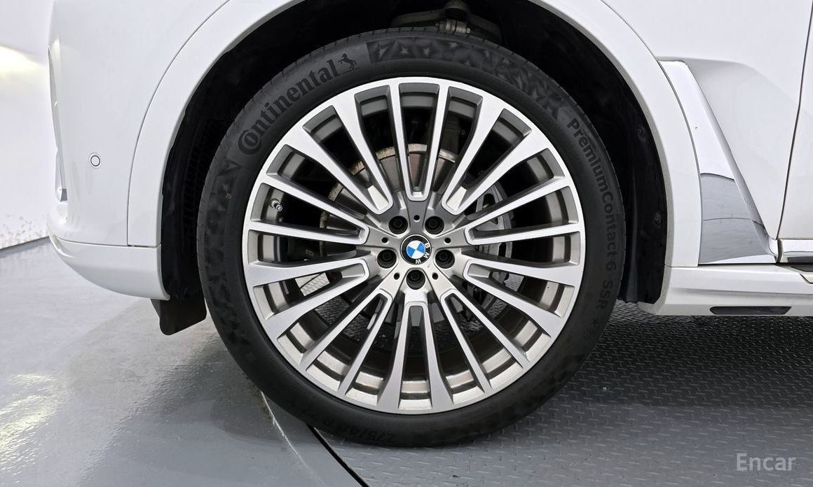 X7 (G07)xDrive 40i Design Pure Excellence 7 seater 6
