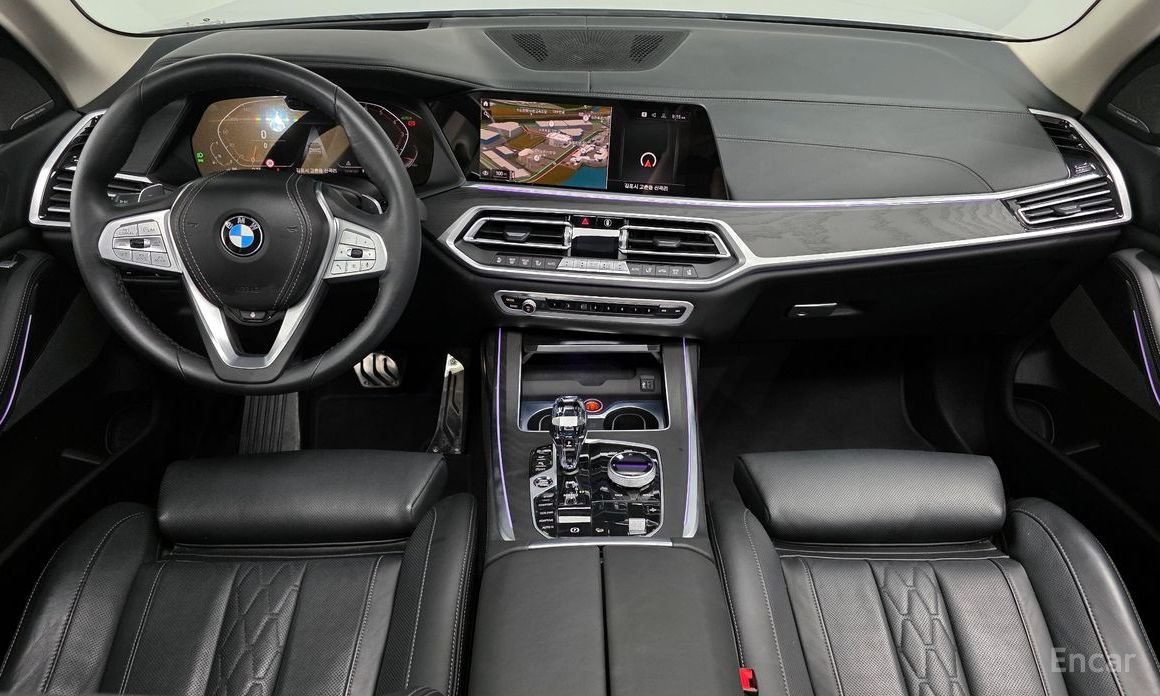 X7 (G07)xDrive 40i Design Pure Excellence 7 seater 8