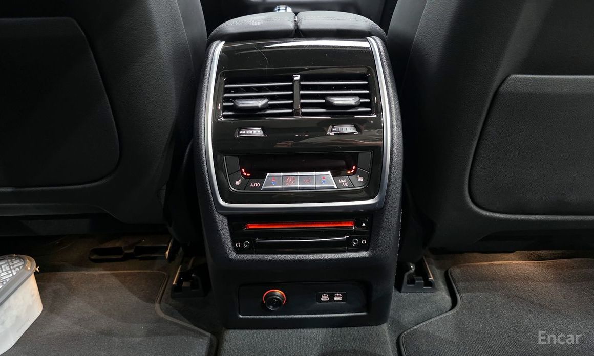 X7 (G07)xDrive 40i Design Pure Excellence 7 seater 20