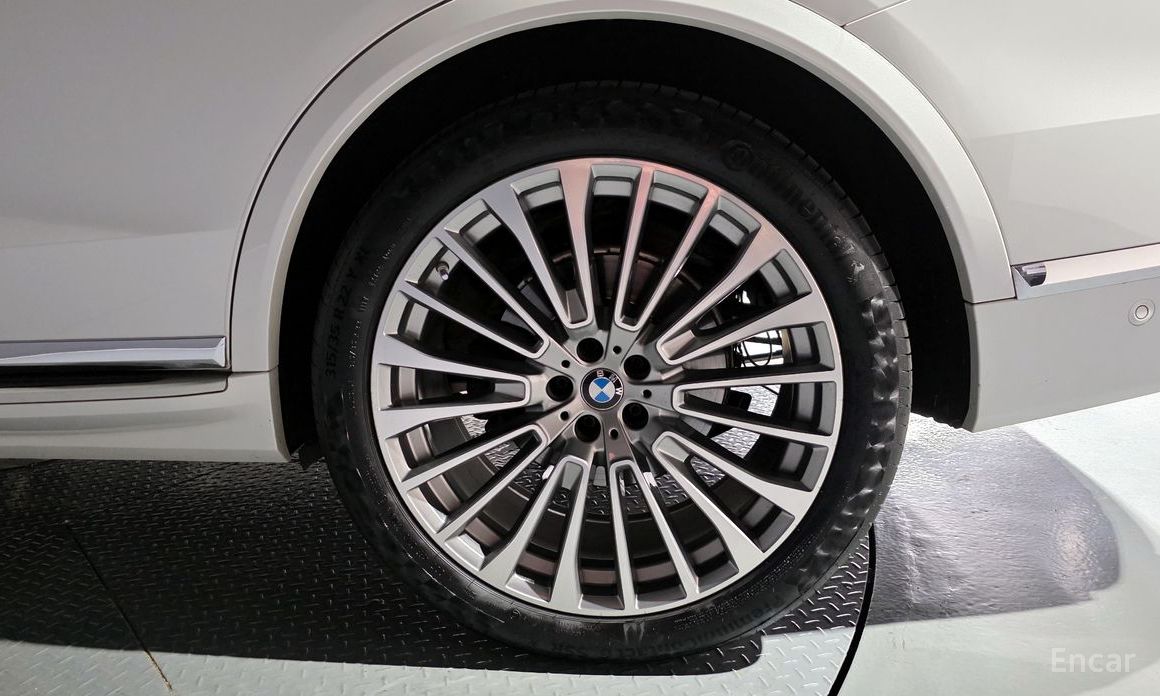 BMW X7 (G07)xDrive 40i Design Pure Excellence 7 seater №6