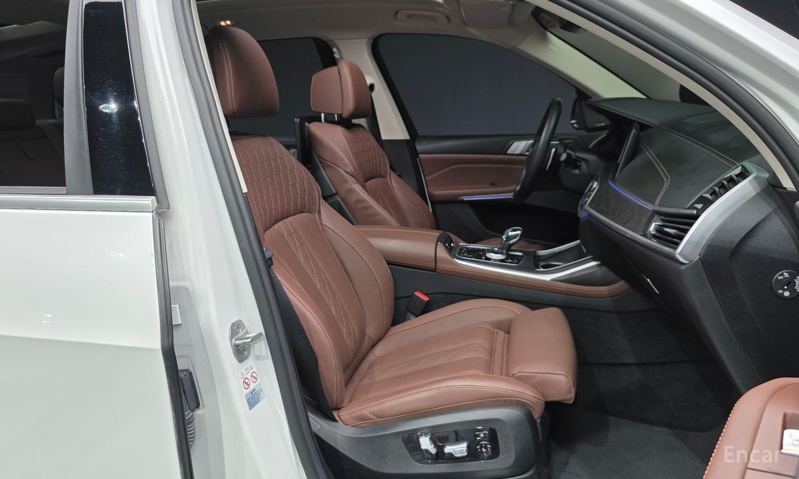 BMW X7 (G07)xDrive 40i Design Pure Excellence 7 seater №12