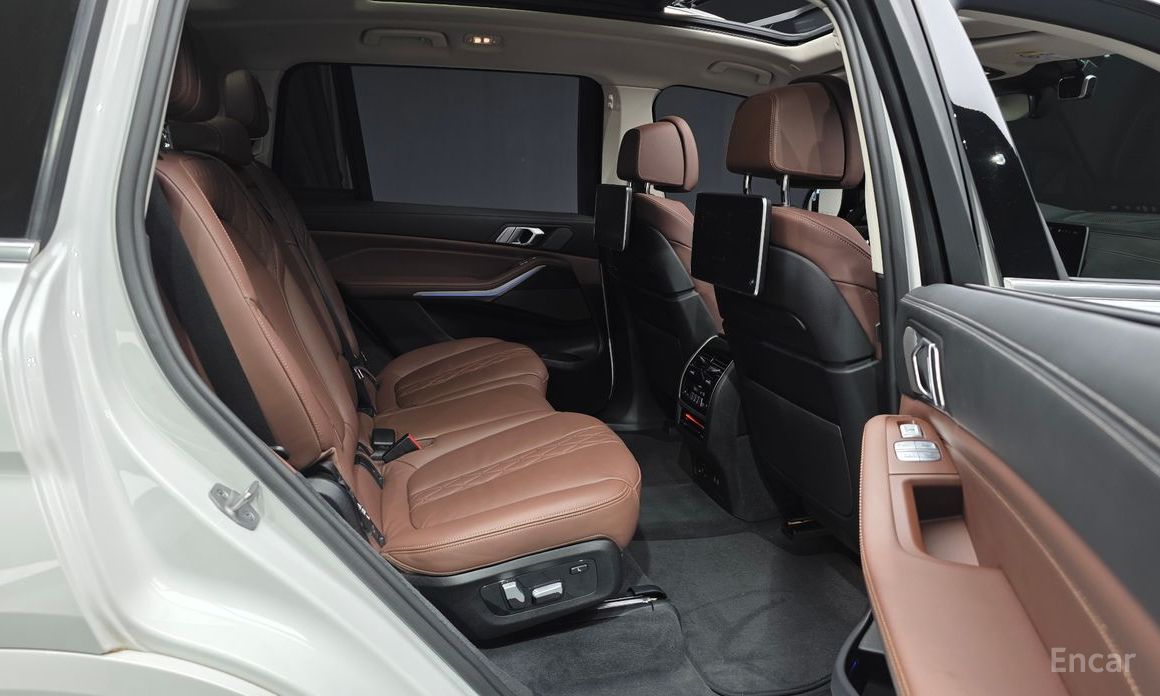 BMW X7 (G07)xDrive 40i Design Pure Excellence 7 seater №13