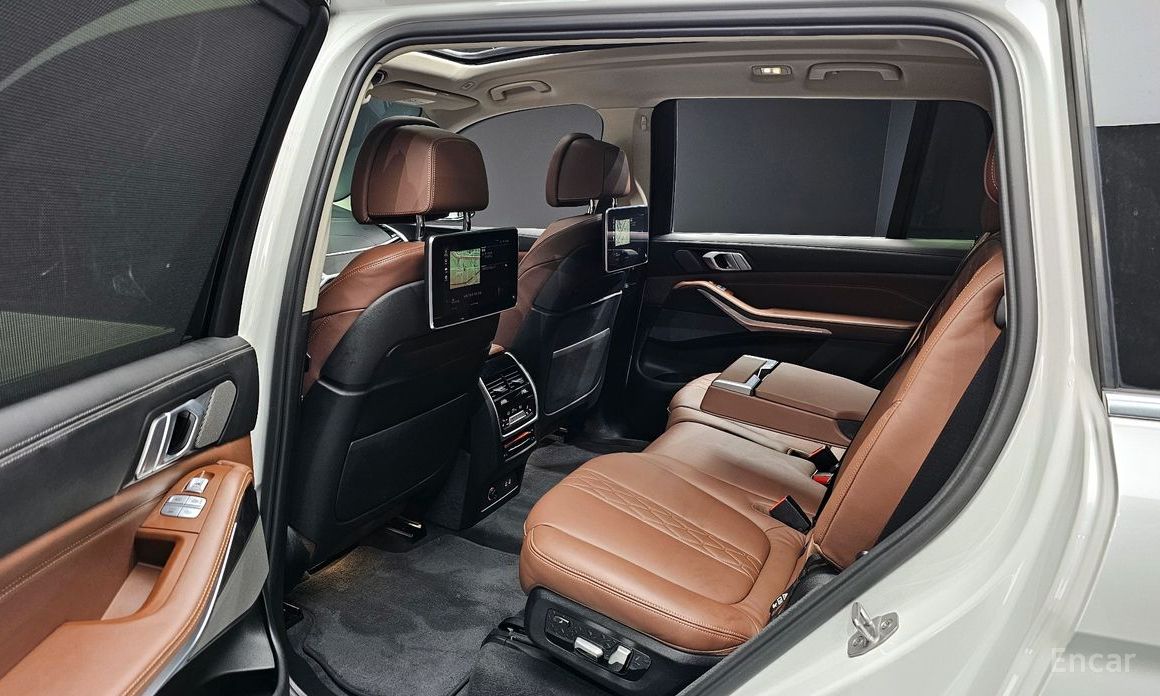 BMW X7 (G07)xDrive 40i Design Pure Excellence 7 seater №12