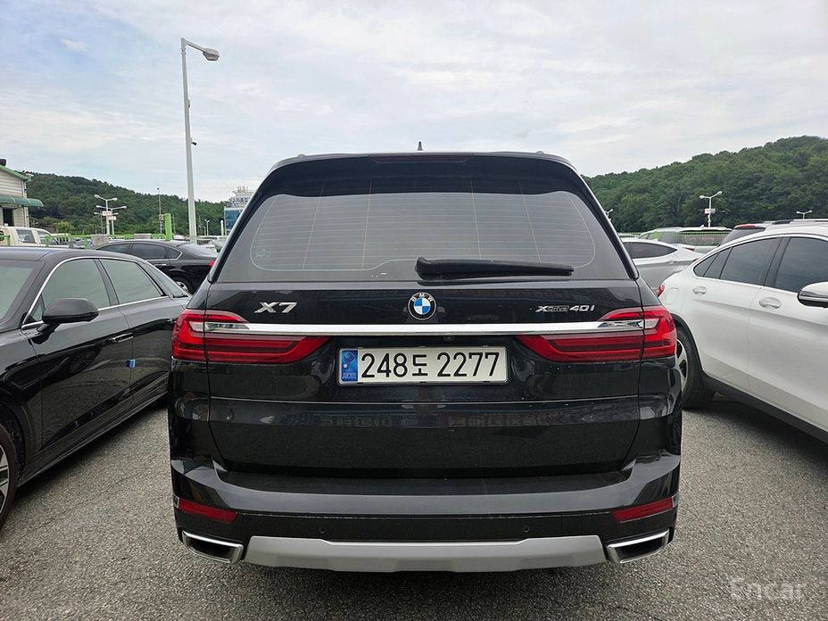 BMW X7 (G07)xDrive 40i Design Pure Excellence 7 seater №3