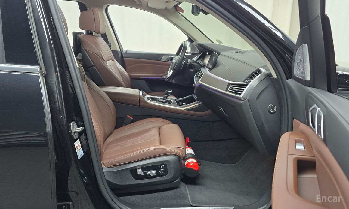 BMW X7 (G07)xDrive 40i Design Pure Excellence 7 seater №11
